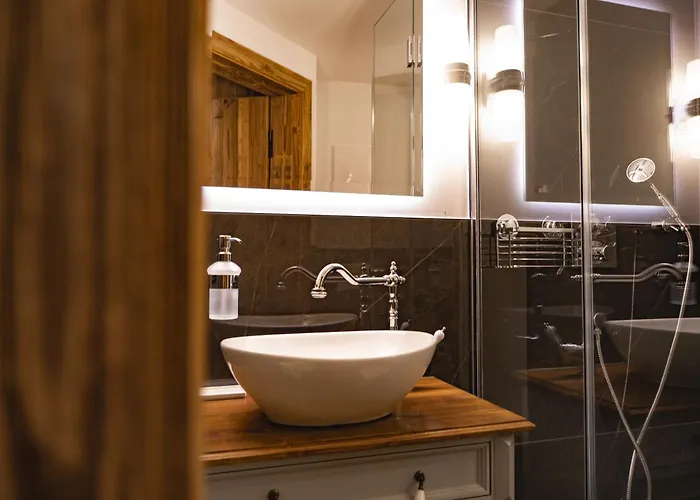 Loew 3 In The Heart Of By 360 Estates